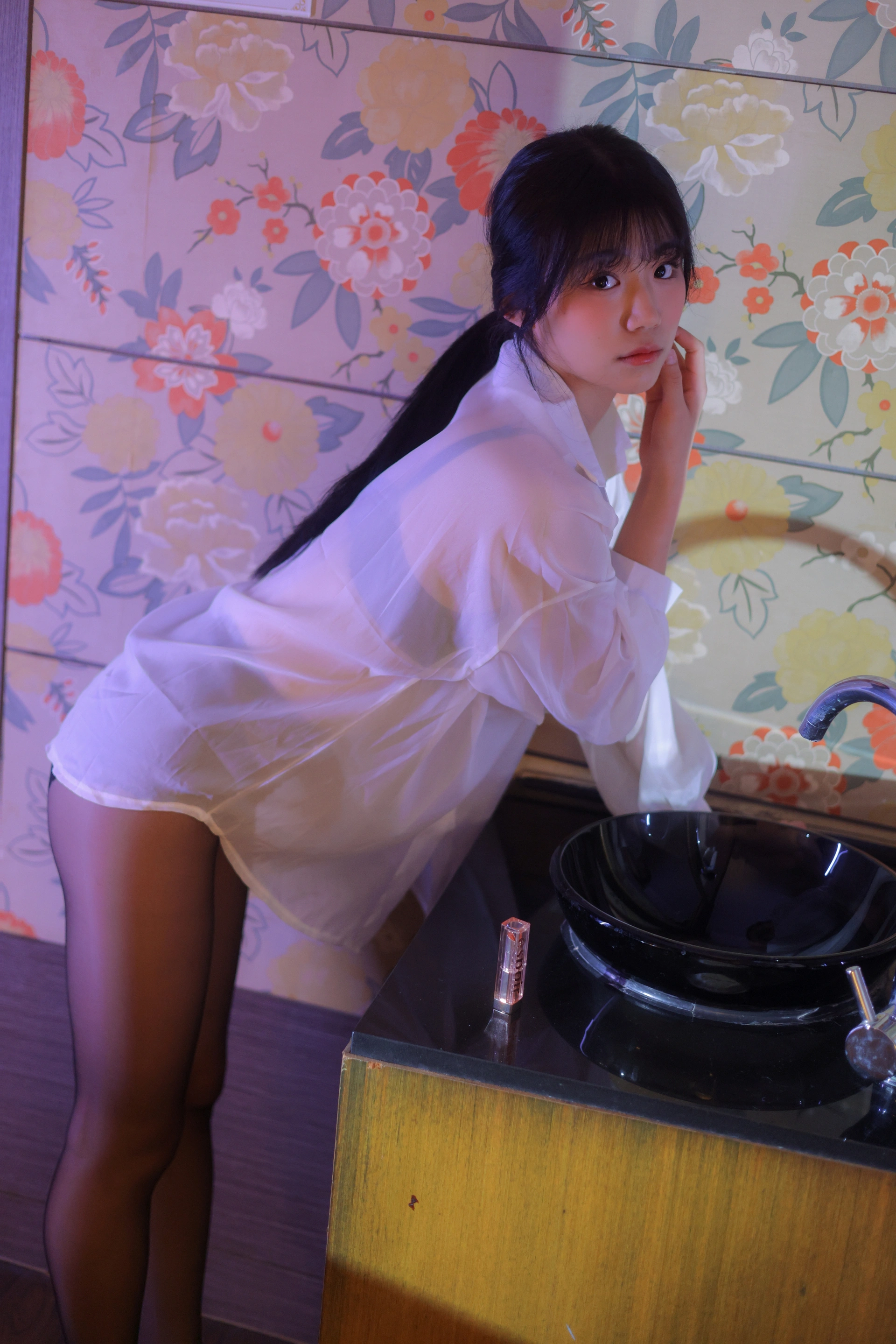 028.[Yo-U] Yui - Blackroom 2